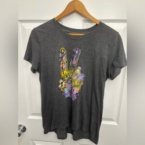 Peace Love Graphic Charcoal Wearable Art Hippy Festival Women’s T-Shirt, Sz L